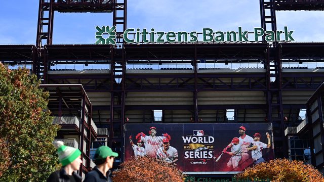 MLB on X: Due to inclement weather, #WorldSeries Game 3 is postponed and  will be played at 8:03 pm ET tomorrow. The remainder of the series,  including the travel day back to