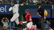 Yankees&#8217; Aaron Judge sets new AL record with 62nd home run of season