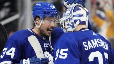 &#8216;A lot of emotion&#8217;: Samsonov grabs win vs. former team in Maple Leafs debut