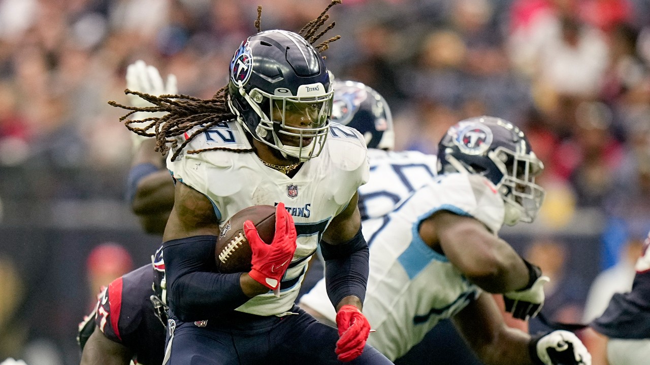 Derrick Henry DOMINATES Texans run defense [Full Game Recap]