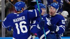 Holl scores winner, Samsonov solid in place of injured Murray as Leafs down Senators