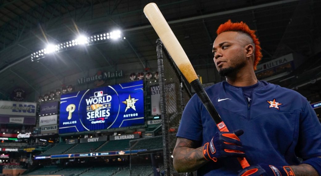 Astros' Maldonado forced to change bats from outdated model for Game 2 of World  Series