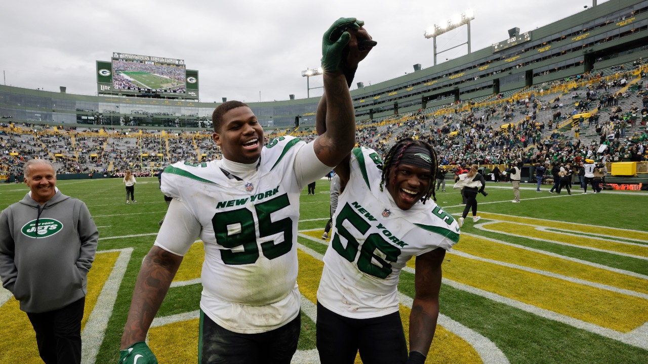 Jets' Quinnen Williams active, Jags' Travon Walker sidelined