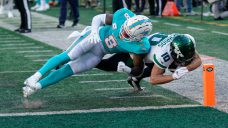 Jets run past Dolphins to snap 12-game skid vs. AFC East