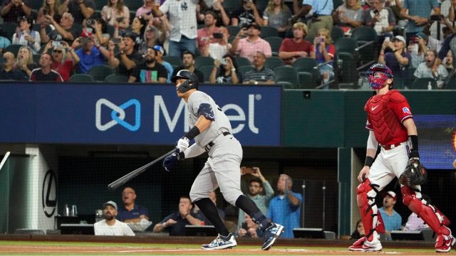 Aaron Judge Sets American League Record With 62nd Home Run – TVLine