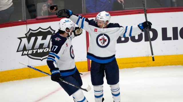 Winnipeg Jets Nikolaj Ehlers held out tonight vs Avs due to upper-body  injury (will be reevaluated)