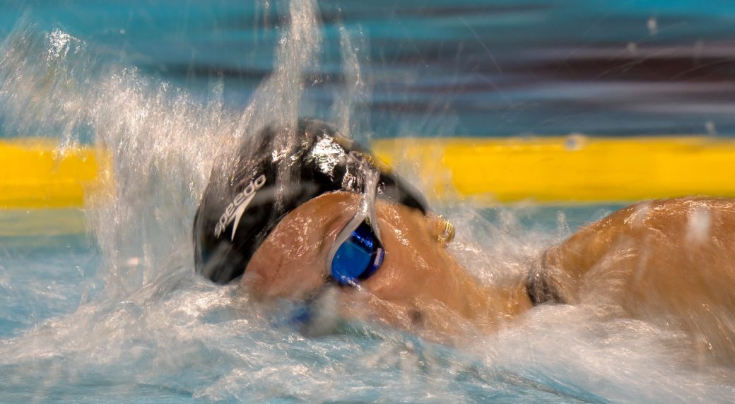 Golden Mcintosh Canadian Swim Star Summer Mcintosh Wins Gold Again At World Cup