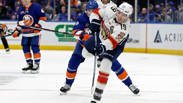 Report: Panthers captain Aleksander Barkov on the move? - HockeyFeed