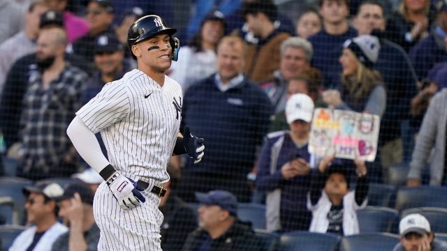 Guardians walk off Yankees for 2-1 ALDS lead