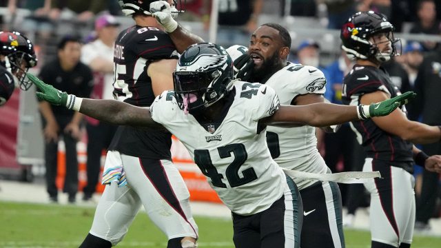 Eagles improve to 6-0, Hurts key in 26-17 win over Cowboys - Seattle Sports