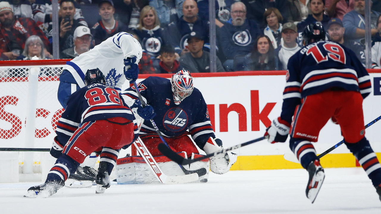 Despite improved effort, glaring miscues cost Jets in loss to Maple Leafs