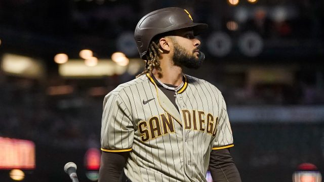 Padres' Fernando Tatis Jr. offers emotional apology after PED