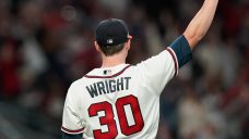 Wright outduels Wheeler, Braves blank Phillies to even NLDS