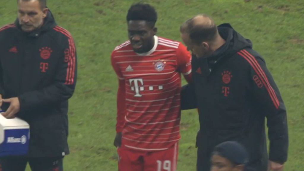 Alphonso Davies could miss balance of Bayern Munich season with thigh  injury