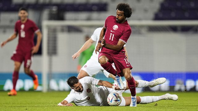 US Soccer uses rainbow crest in Qatar