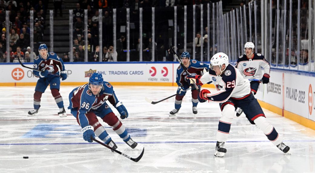 Rantanen's Hat Trick Leads Avalanche Past Blue Jackets In Finland