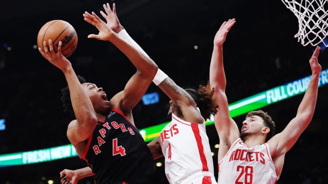 Kuzma scores 36 to lead Wizards past Mavericks 113-105