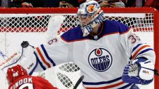 Oilers G Jack Campbell hurt after being hit by puck on face while on bench