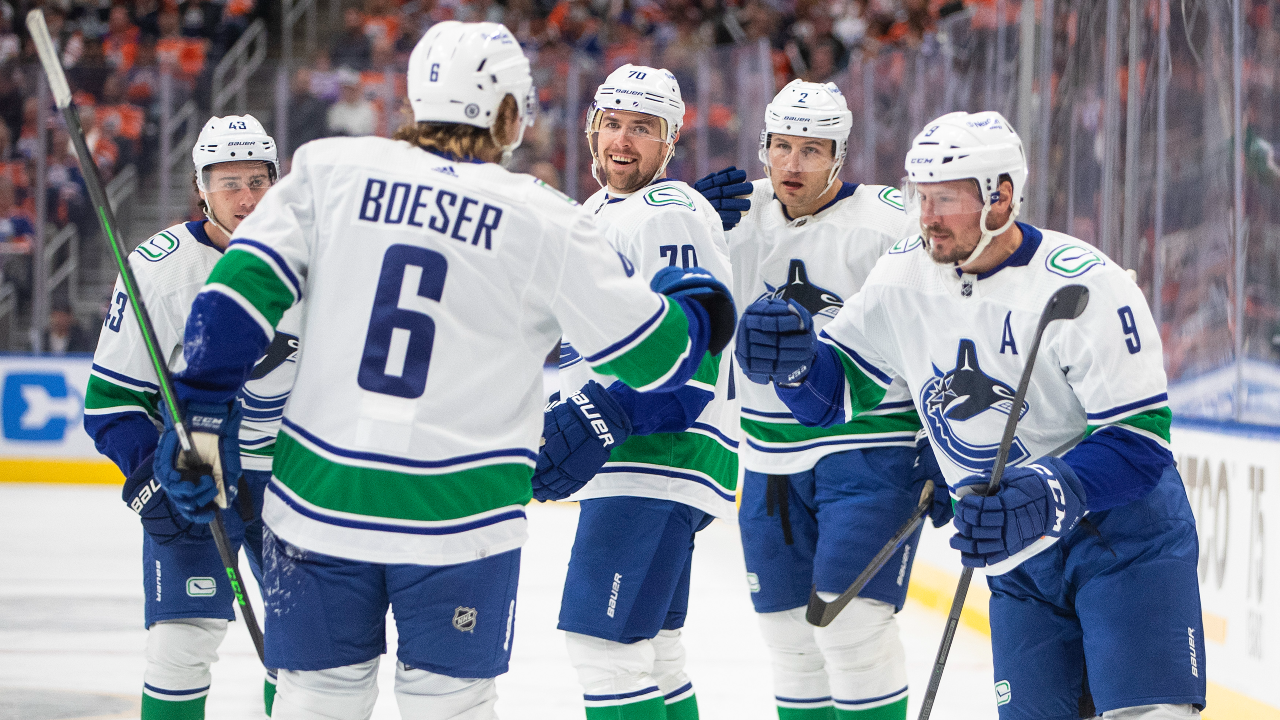 Devils destroy Canucks on social media after latest Vancouver loss