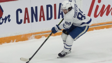 Maple Leafs send Nick Robertson, Pontus Holmberg to AHL