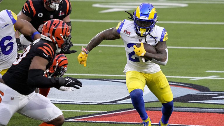 Los Angeles Rams running back Darrell Henderson Jr. (27) runs against the Cincinnati Bengals during the first half of the NFL Super Bowl 56 football game Sunday, Feb. 13, 2022, in Inglewood, Calif. (Elaine Thompson/AP)