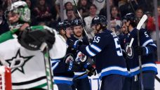 Jets soar past Stars to keep point streak intact