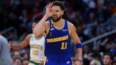 Thompson nets 41 points as Warriors beat Rockets to earn first road win