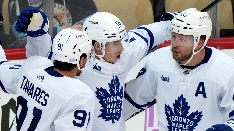 Toronto Maple Leafs' Mitchell Marner (16) celebrates his goal during the first period of the team's NHL hockey game against the Pittsburgh Penguins in Pittsburgh, Tuesday, Nov. 15, 2022. (Gene J. Puskar/AP)