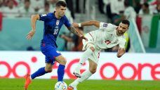 Pulisic goal advances US to World Cup knockout stage with win over Iran