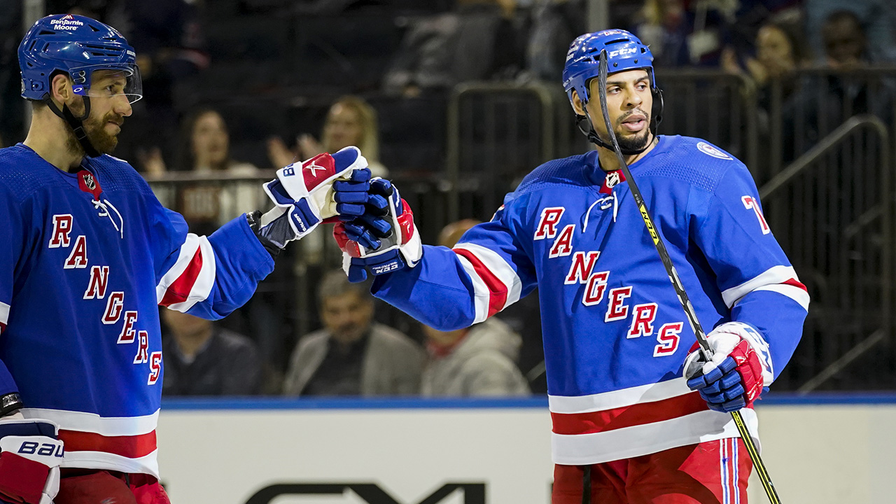 Rangers renew new enforcer Ryan Reaves' contract through '23