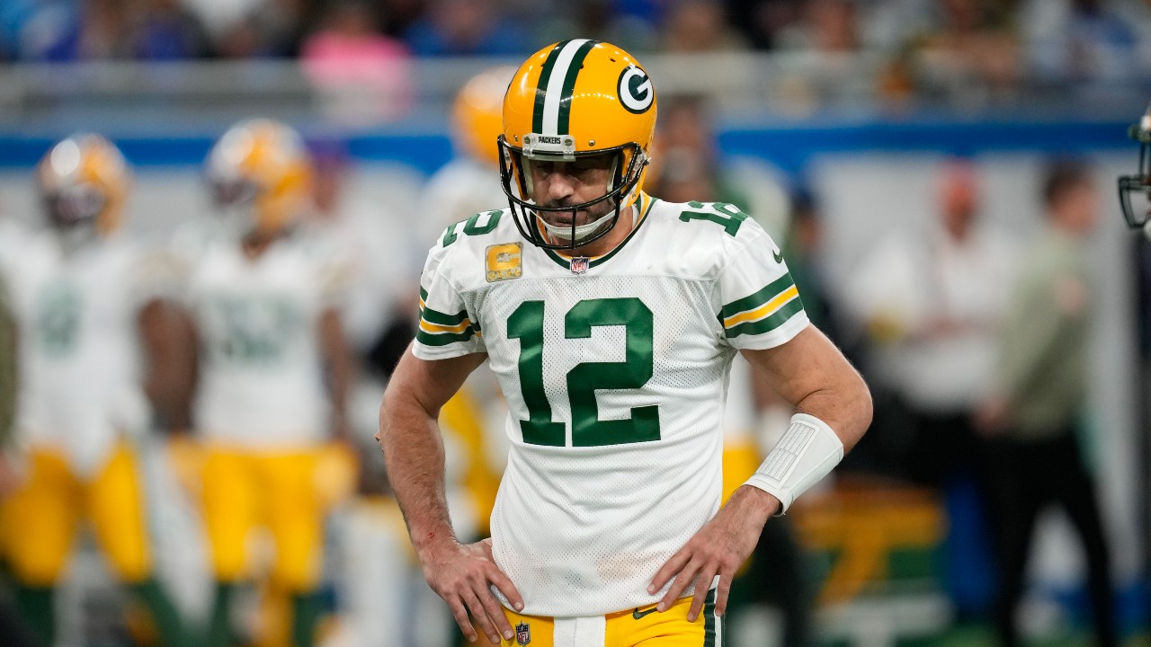 Aaron Rodgers throws 3 INTs, Lions snap 5-game skid – The Oakland Press