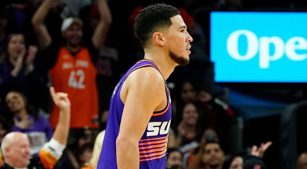Devin Booker scores 30 points, Suns get hot from 3-point range to