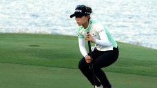 Lydia Ko takes step toward $2 million prize at LPGA finale