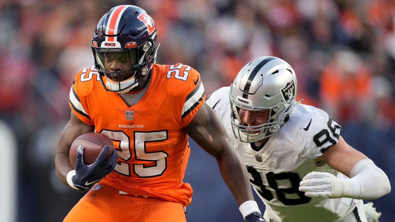 Broncos cut RB Melvin Gordon after second fumble vs Raiders