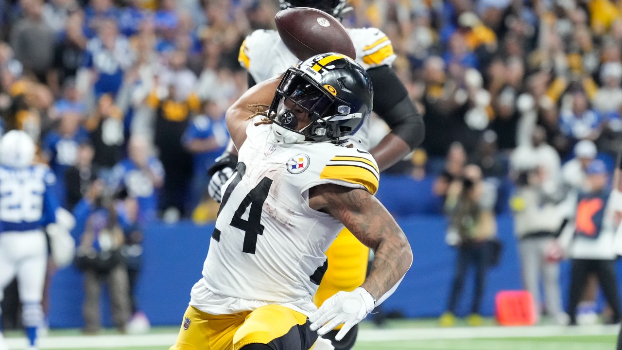 NFL Highlights: Steelers hold off Colts 24-17 on Monday night — 11