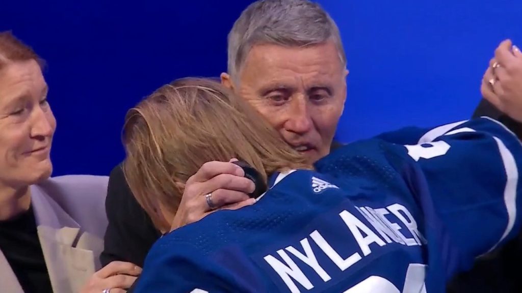 Iconic Maple Leafs defenceman Börje Salming dies at 71