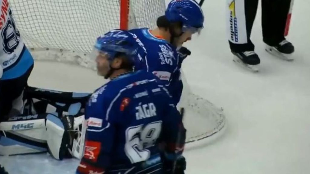 Jaromir Jagr of Kladno screams during the Czech Extraliga match