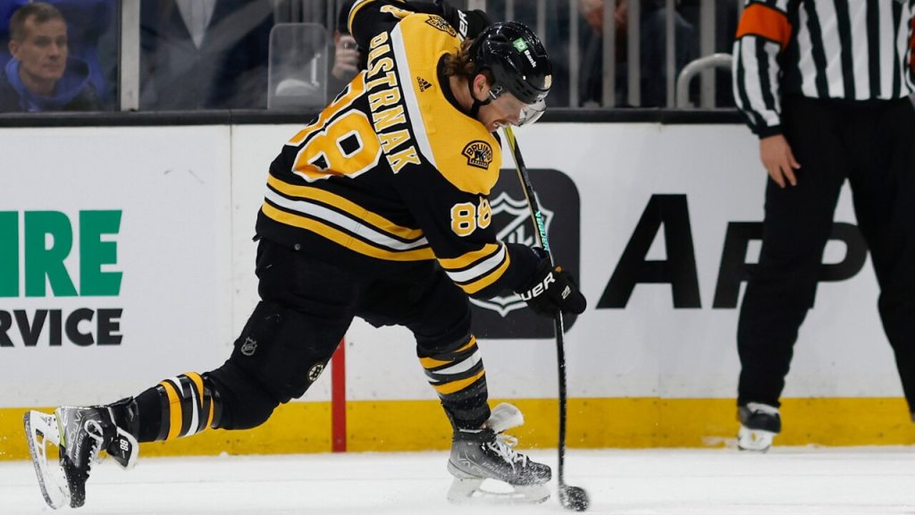 Red Sox legend responds to David Pastrnak comparison: 'Beautiful' 