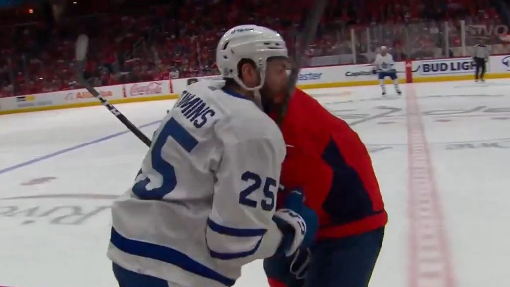 Ovechkin injured as Capitals lose to Maple Leafs in shootout – KGET 17