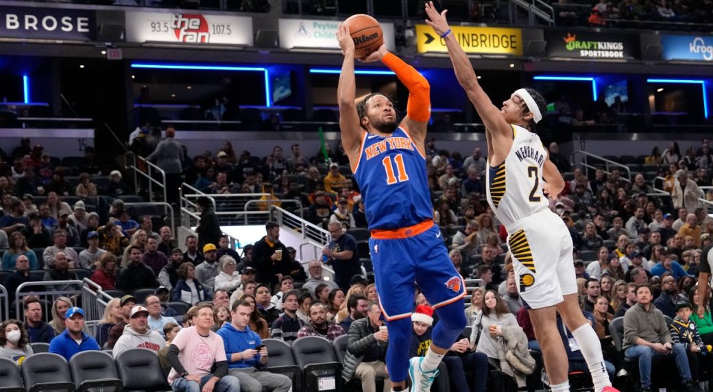 NBA Roundup: Brunson, Knicks continue league-best 7-game win streak, beat Pacers