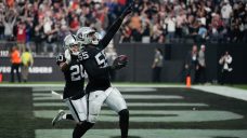 Jones snatches confusing lateral on final play, Raiders stun Patriots