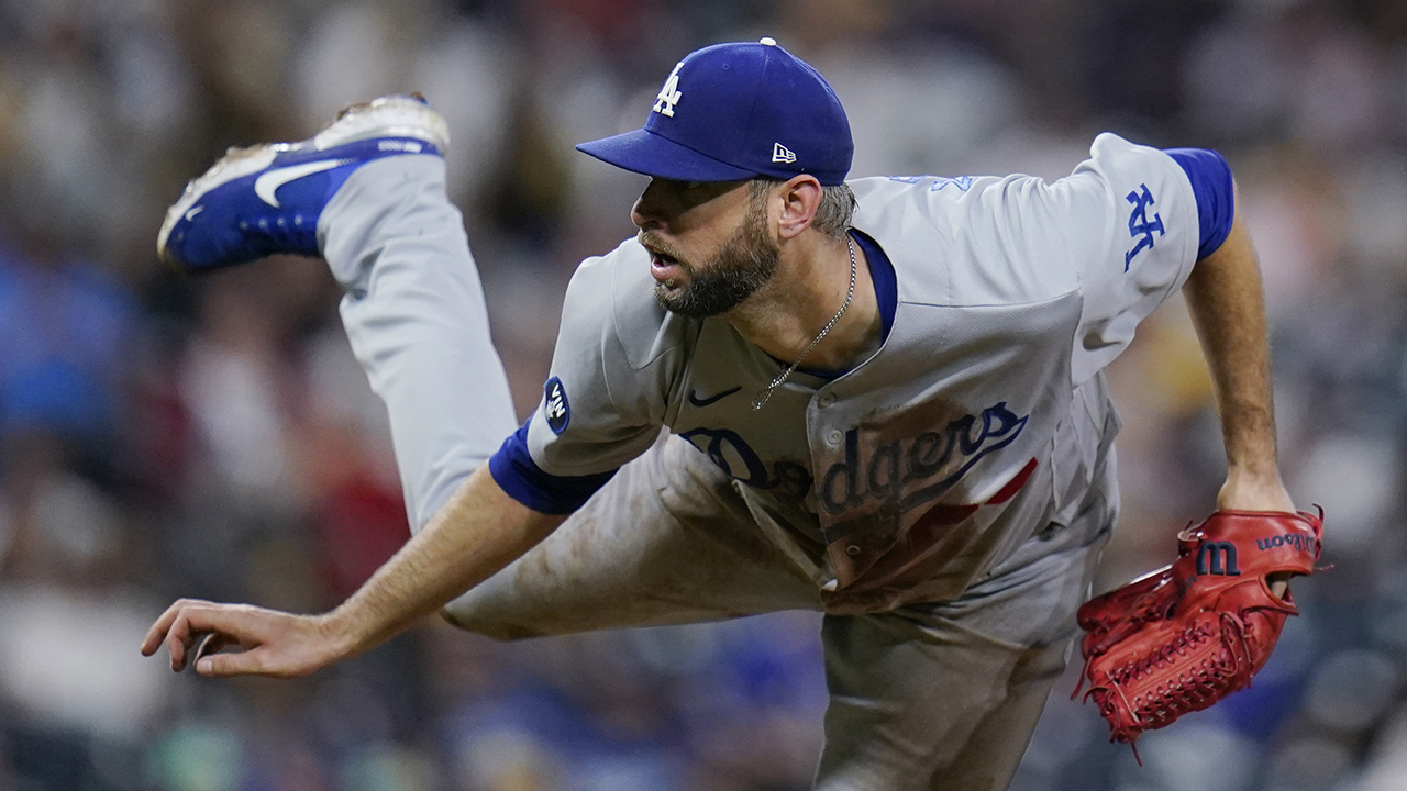 Red Sox sign reliever Chris Martin to $17.5M, 2-year deal