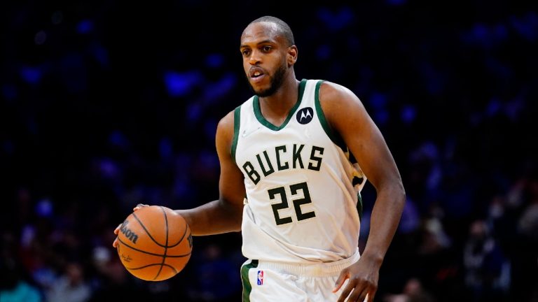 Milwaukee Bucks guard Khris Middleton. (Matt Slocum/AP)