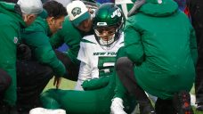 Jets quarterback Mike White taken to hospital with rib injury