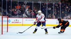 Capitals&#8217; Ovechkin scores twice, now 99 goals back of No. 99&#8217;s record