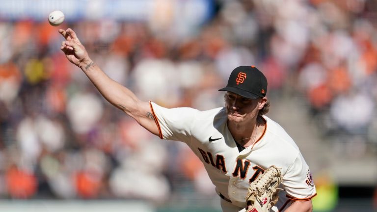 San Francisco Giants' Shelby Miller pitches against the Arizona Diamondbacks during the seventh inning of a baseball game in San Francisco, Oct. 2, 2022. The Los Angeles Dodgers on Friday, Dec. 2, agreed to a $1.5 million, one-year deal with Miller for 2023. (Jeff Chiu/AP, File)