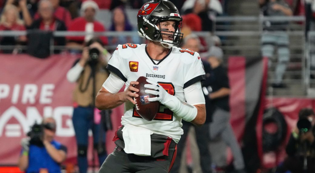 Tom Brady and Tampa Bay Buccaneers make NFL playoffs as New York