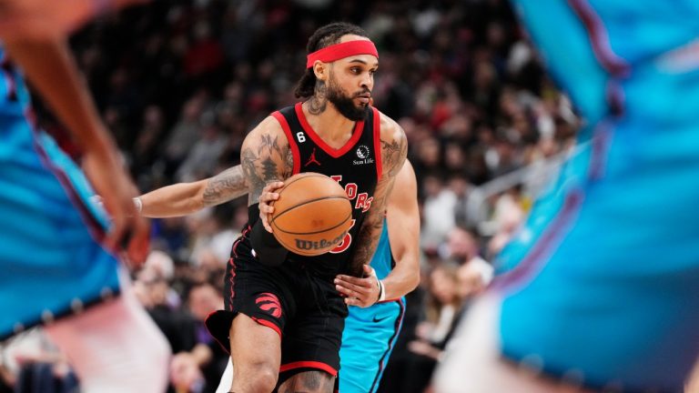 Toronto Raptors guard Gary Trent Jr. drives against the Phoenix Suns during second half NBA basketball action in Toronto on Friday, December 30, 2022. (CP)