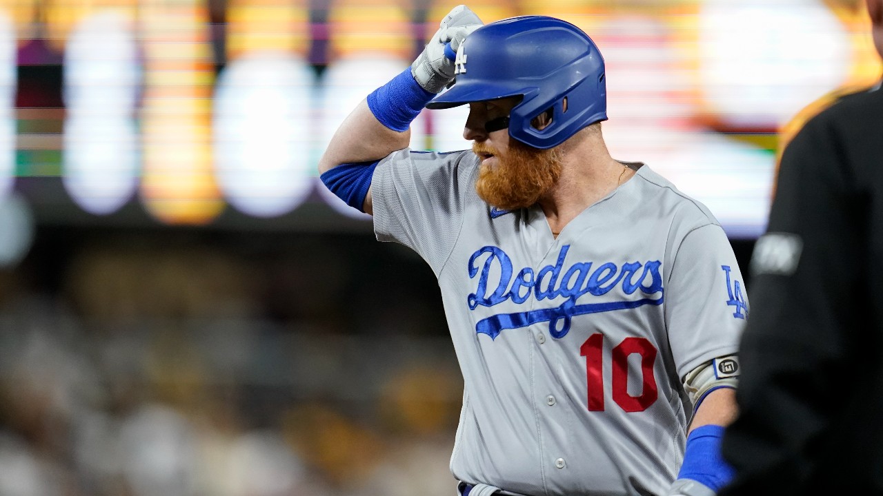 Red Sox 3B Justin Turner Shares Gruesome Photo Of Face After