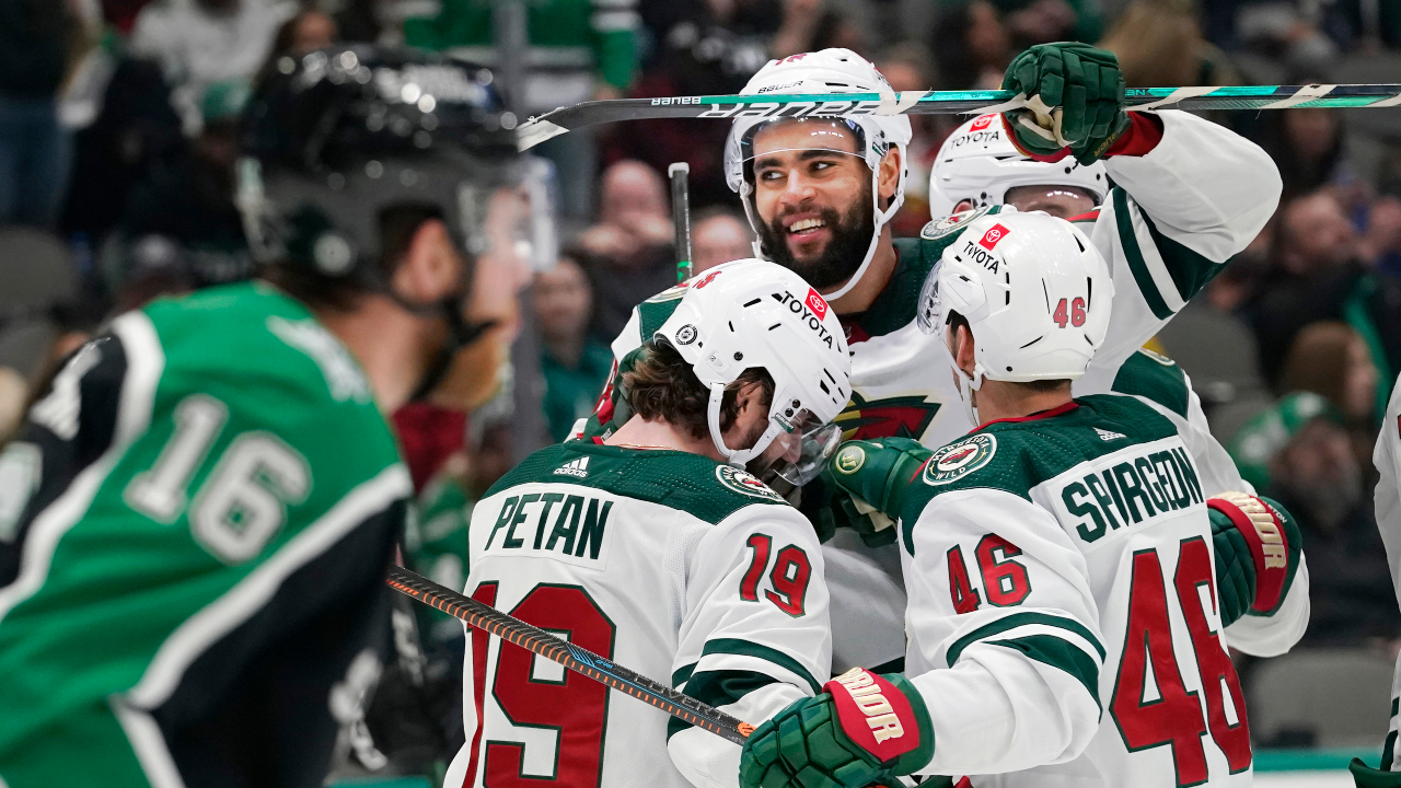 Jets beat Hurricanes in OT after blowing 3-goal lead in final 5